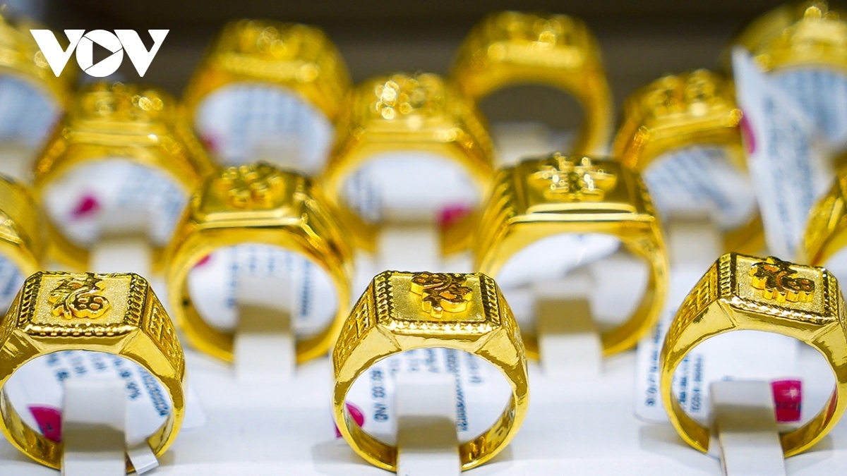 Domestic gold ring hits record-breaking VND79 million per tael